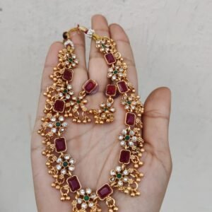 1b1f45e2-d62d-4ecf-aed2-9371004845c5.jpeg Round necklace 2