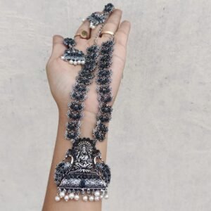 Oxidised black necklace 2