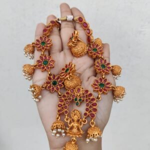 35941270-007e-486f-a021-fb5c5c142e05.jpeg Flower necklace matte