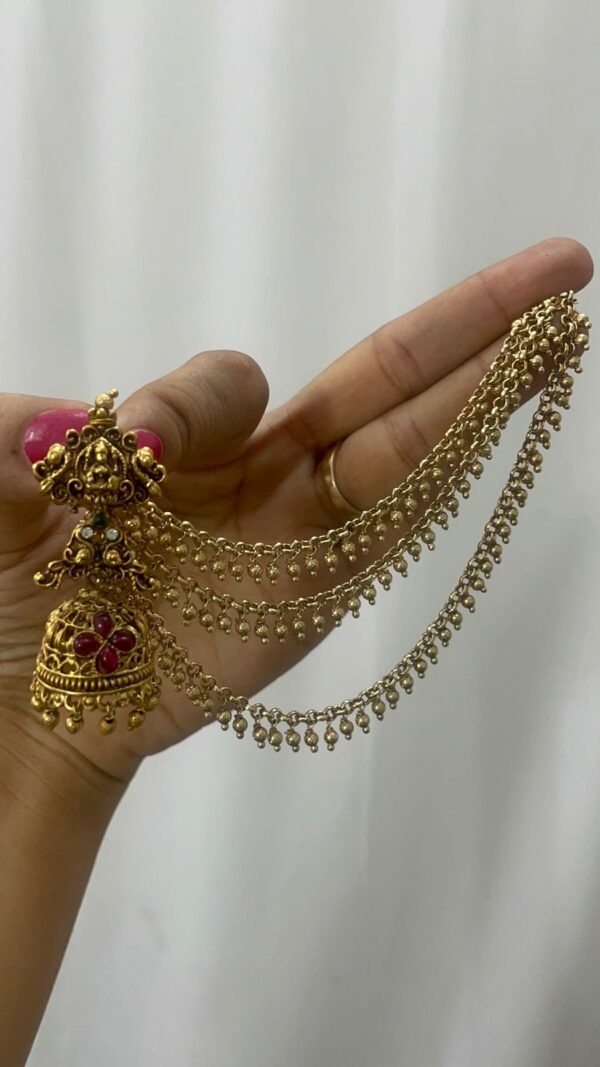 Golden jhumki with mattle