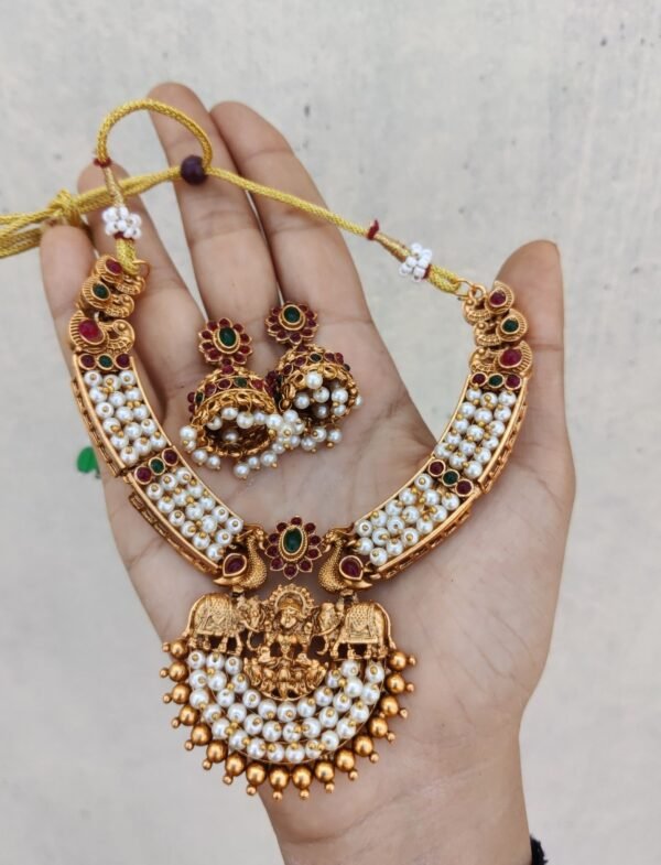 Pearl temple necklace set