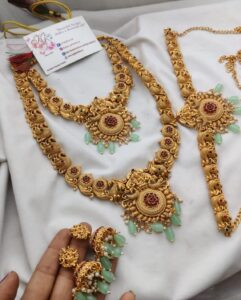 Turquoise blue semi set