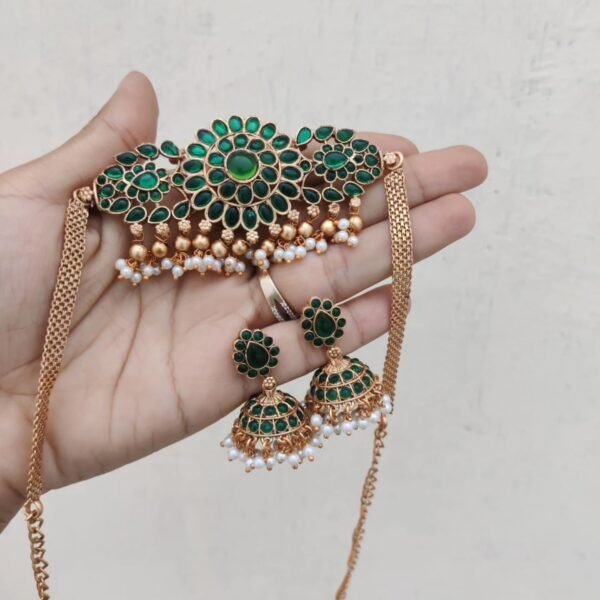 Green kemp choker set
