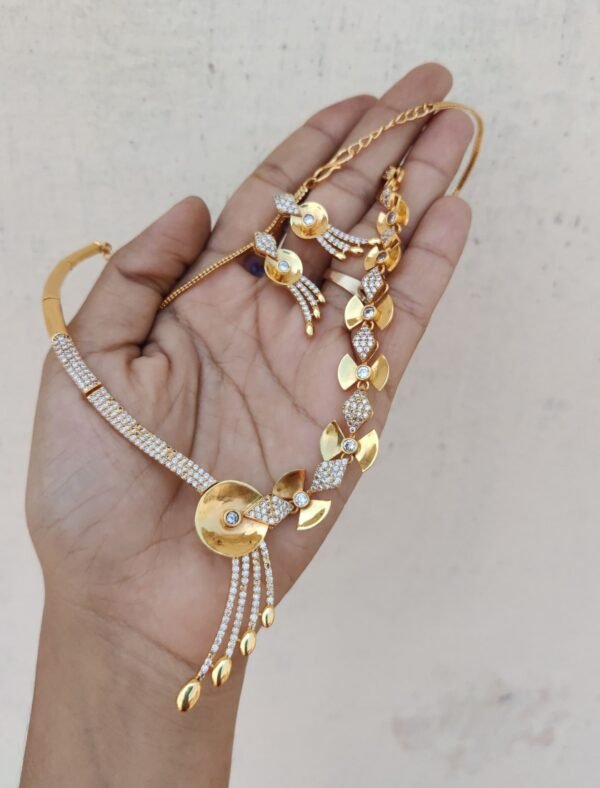 Golden set