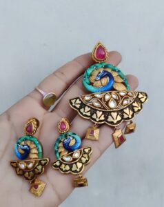 Meenakari pendant set