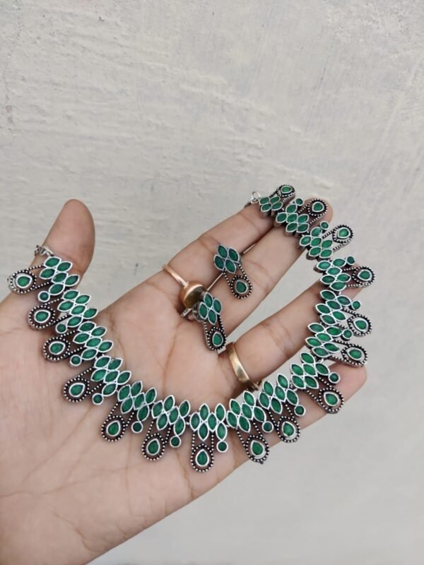 Oxidised set green