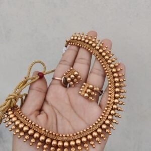 Necklace set