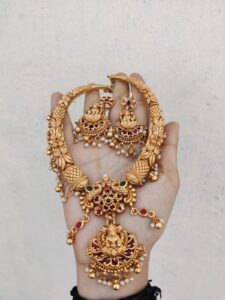 Temple necklace set