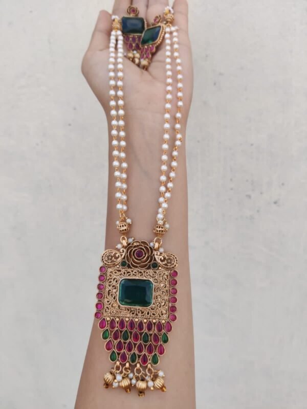 Multi pearl set