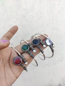 Set of 4 oxidised openable bracelet