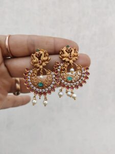 Light jhumki stud
