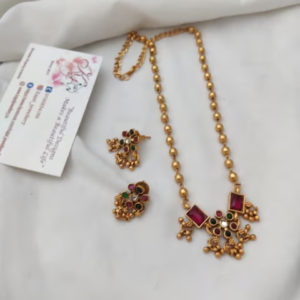 Gold choker set