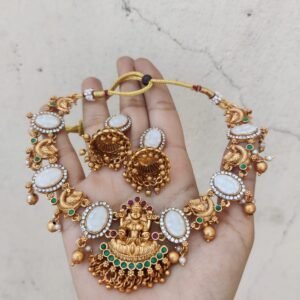 f48ae4ab-1a13-4840-b80b-ac67c21a1139.jpeg Temple lakshmi set white pear