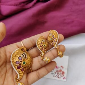 img-20210116-wa0063.jpg Pendant set with earrings