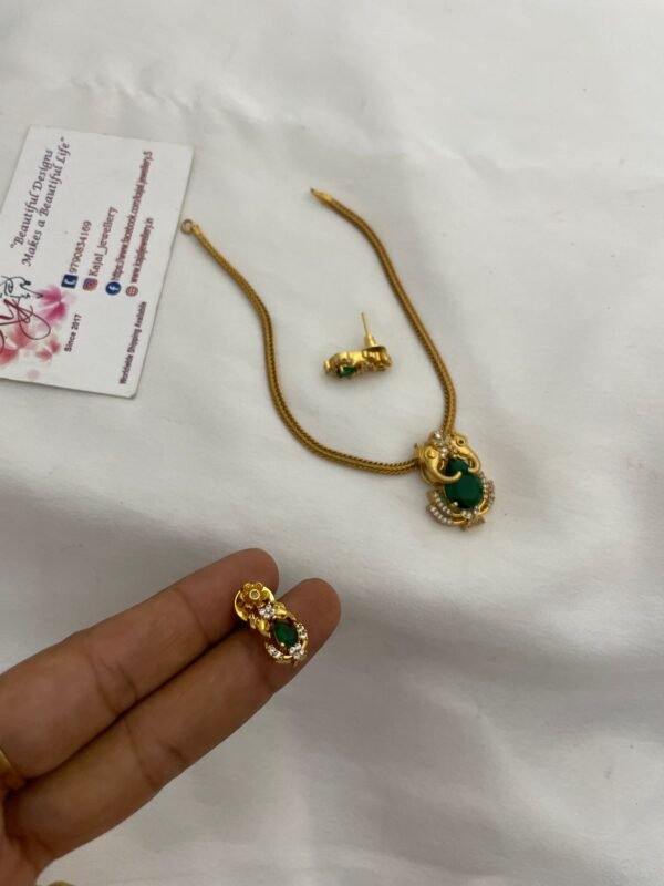 Green elephant set