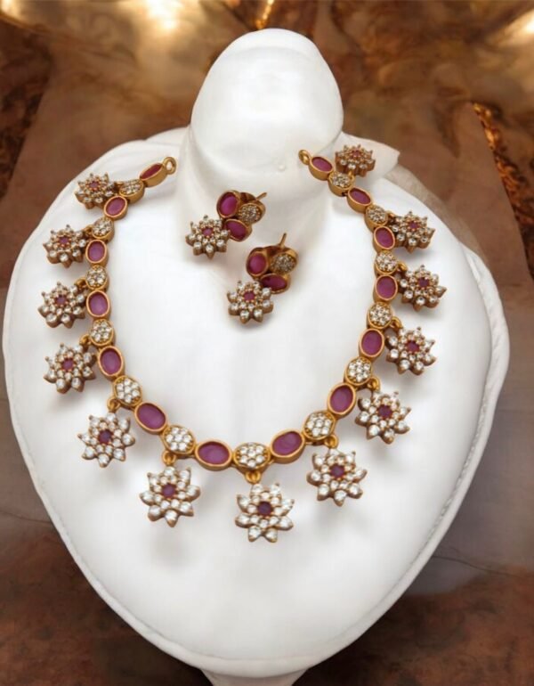 Cz golden flower necklace