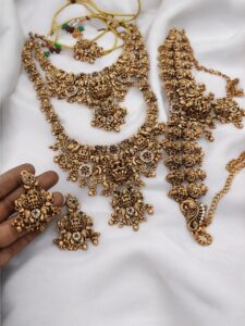 Temple heavy semi bridal set golden beads 2