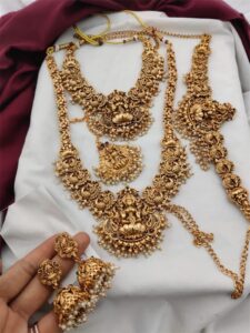 Lakshmi guttapusulu set