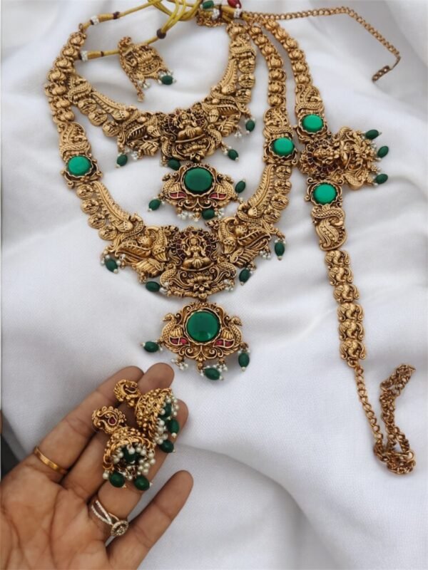 Temple golden green beads semi set