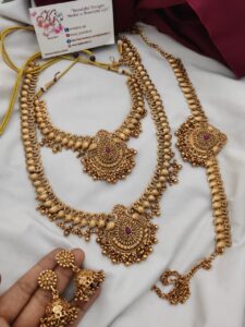 Non idol semi bridal set