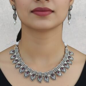 1156ee4f-0e89-4ab2-b403-8bad3f99f877 Oxidised necklace set leaf