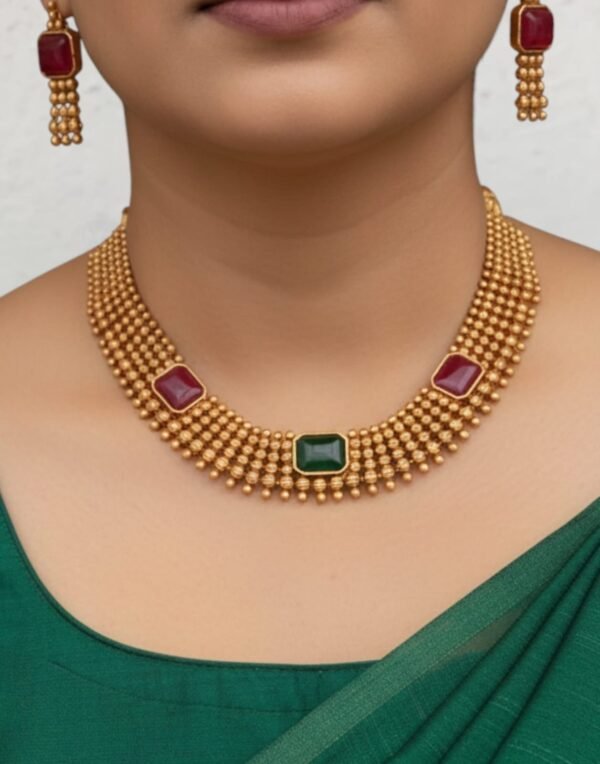 Kemp necklace 2