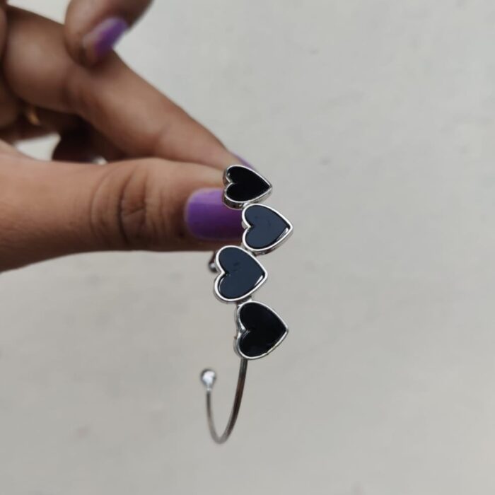 5b761fa9-a7e8-49d1-8486-23c57dbf18fe 5b761fa9-a7e8-49d1-8486-23c57dbf18fe