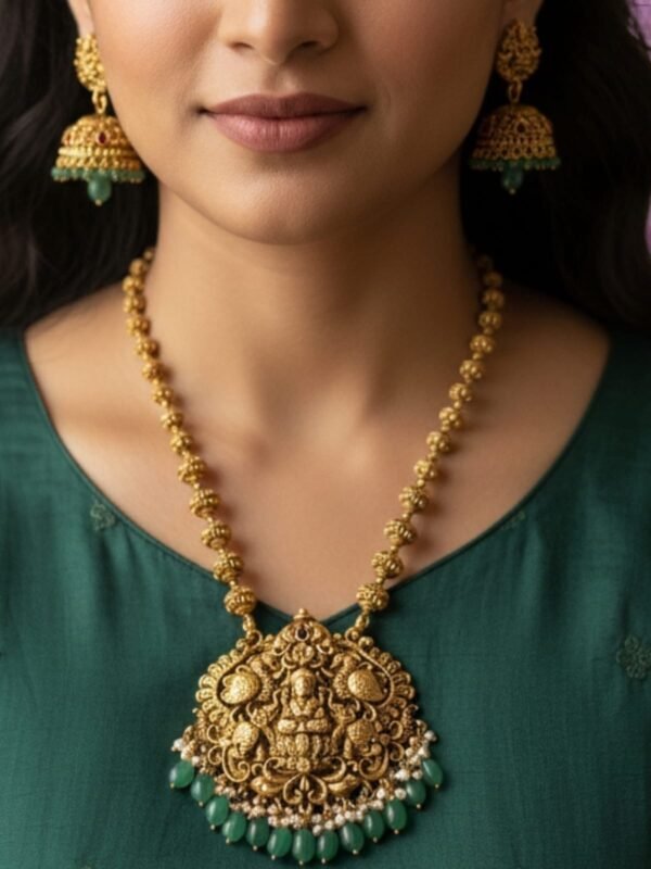 b99da02f-db5f-47ab-9db7-76eaa5b5d845 Pastel beads copper Lakshmi set