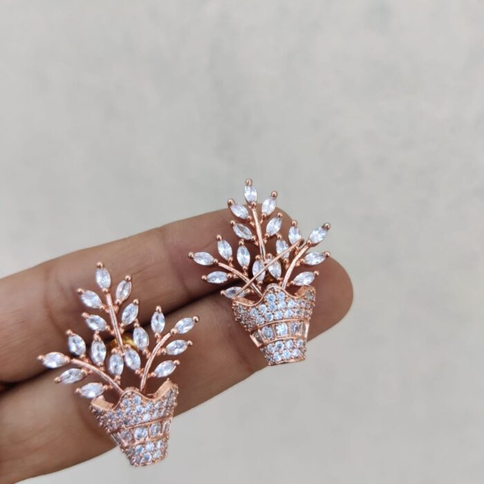 cb54e317-d340-490a-a95f-f381e98695a8