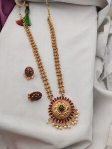 Round long chain set