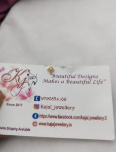 Mini golden nose pin