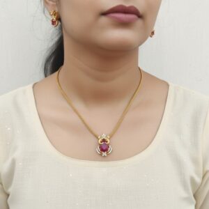 Elephant necklace red