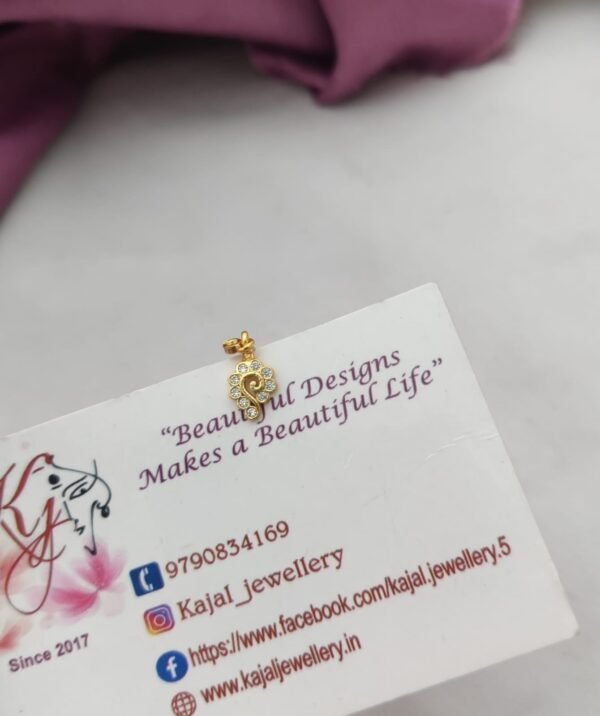 Mini golden nose pin peacock