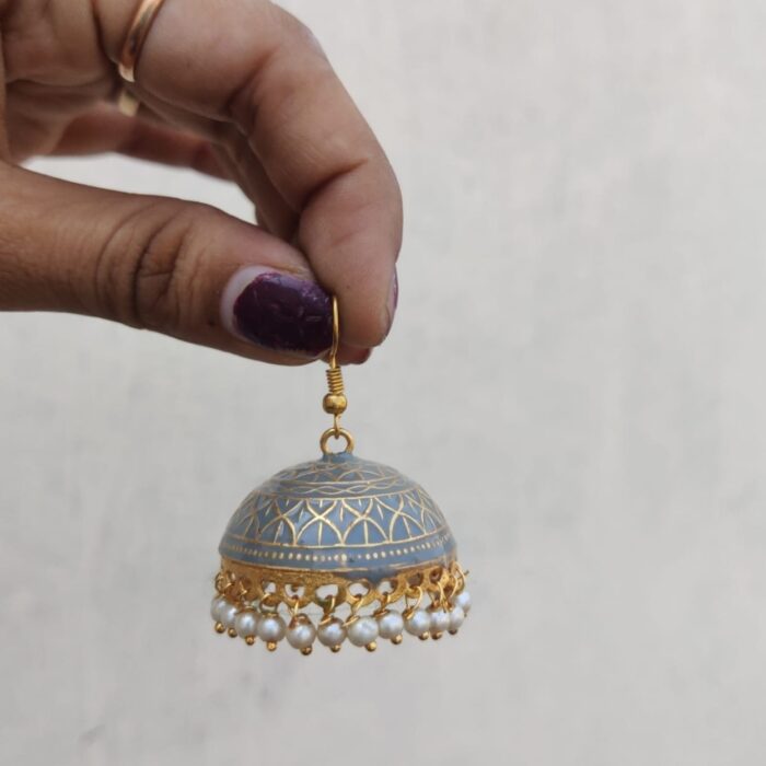 8e8e8eb0-64cf-4748-9cd8-3593e8daf311