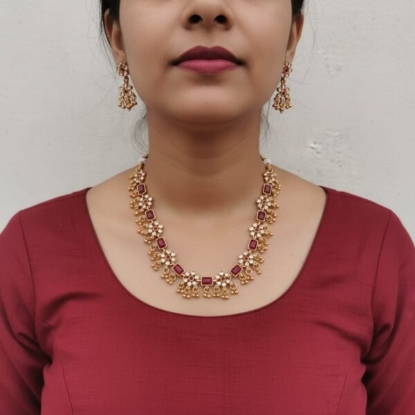 Pink necklace set