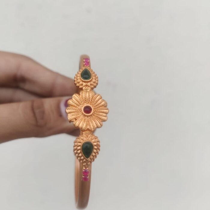 bd527748-d56b-4c48-97df-6439ffabdfd9