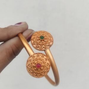 Matte kemp bracelet