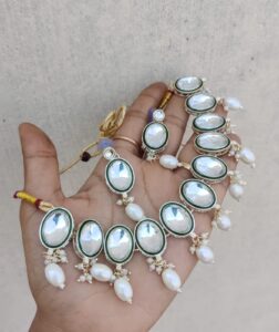 Stone set white Pearl