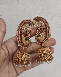 Bluetooth earrings matte