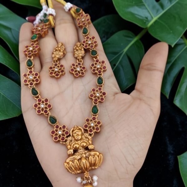 Necklace Lakshmi set