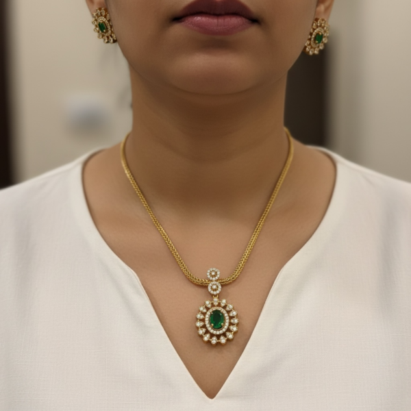 Green necklace set