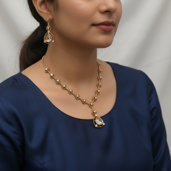 White necklace set