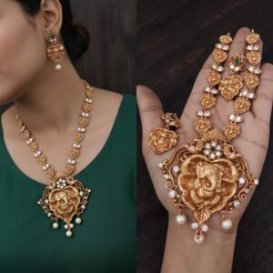 Ganesh cz golden set