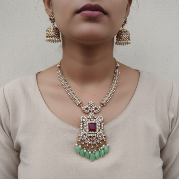 Pastel green beads necklace set