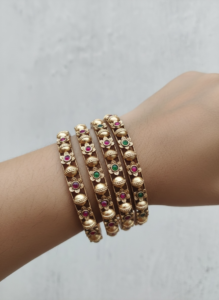 Round Flower bangles set of 4
