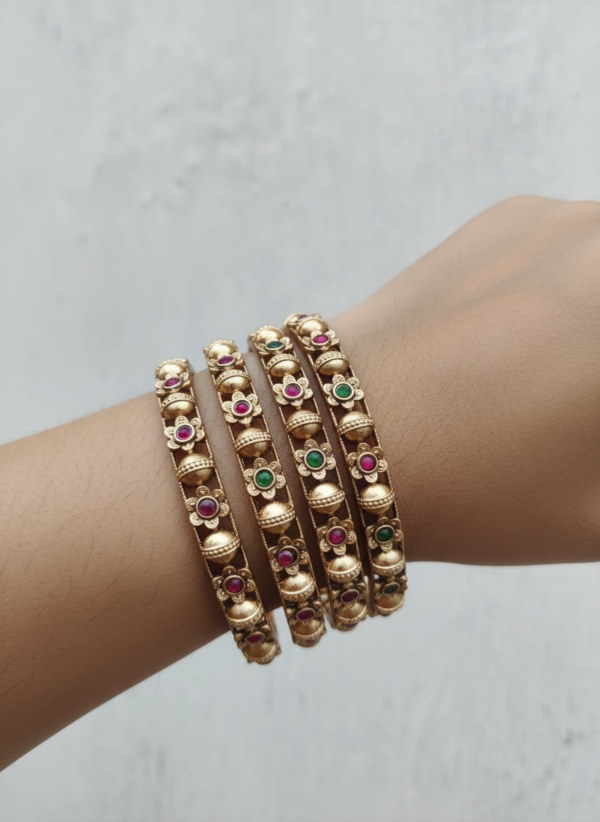 Round   Flower bangles set of 4