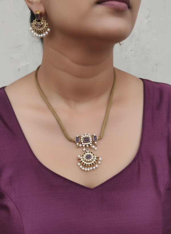 Violet necklace set