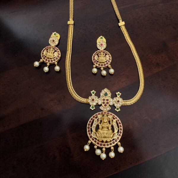 Lakshmi attigai kemp choker set