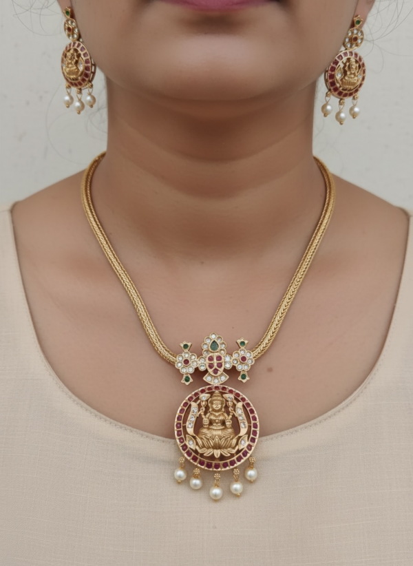 Lakshmi attigai kemp choker set
