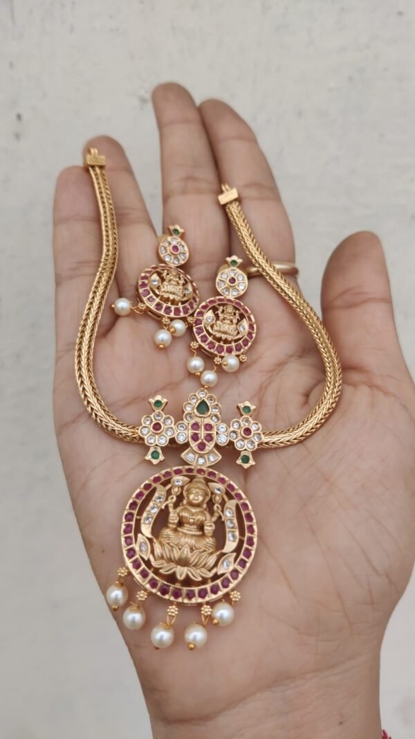 Lakshmi attigai kemp choker set
